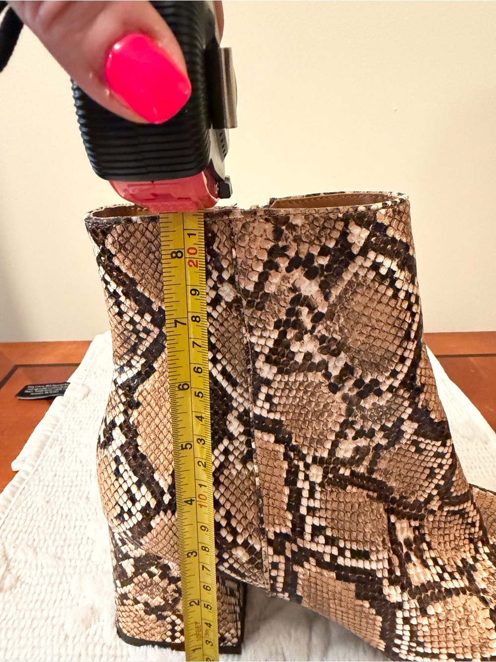 Steve Madden Snake Print Chunky Heel Ankle Booties Size 10 - Picture 1 of 2